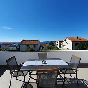 Alta Apartment Krk Town